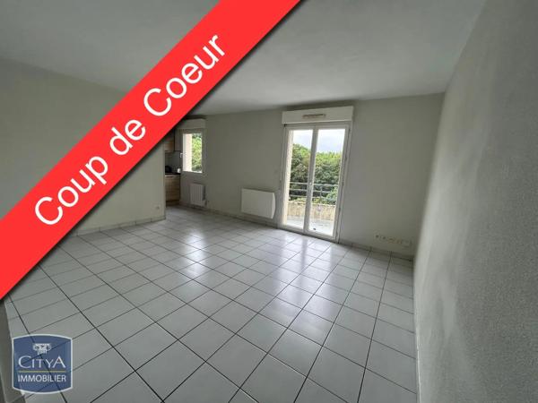 Appartement à louer 2 pièces 47m² Saint-Michel (16470)