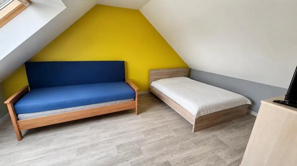 Maison familiale 4 chambres au calme à Guécélard avec Rdc PM