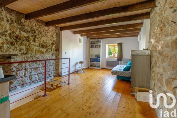 Maison 4 pièces de 100 m² à Saint-Félicien (07410)