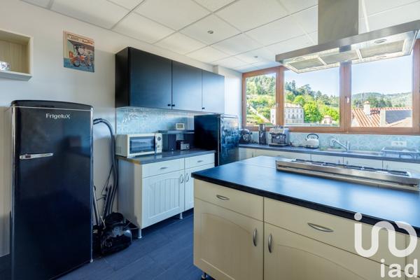 Maison 4 pièces de 100 m² à Saint-Félicien (07410)