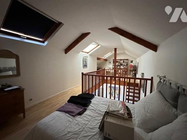 Pavillon de type 4 pièces, d'une superficie habitable d'environ m², édifié sur un terrain de 348