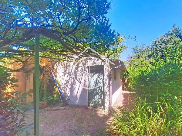 PINEUILH : Maison à étage de 124.61 m² avec parc de 2500m² et garage.