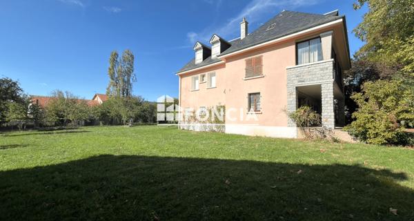 À vendre Maison 8 pièces 170 m² - Naucelle 12800