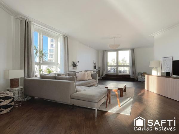 Vaste terrasse vue lac