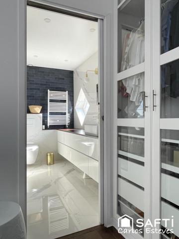 Vaste terrasse vue lac