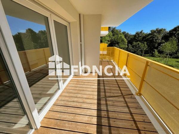 Location Appartement 3 pièces 62.34 m² - RUE JEAN RAYMOND GUYON Lormont 33310