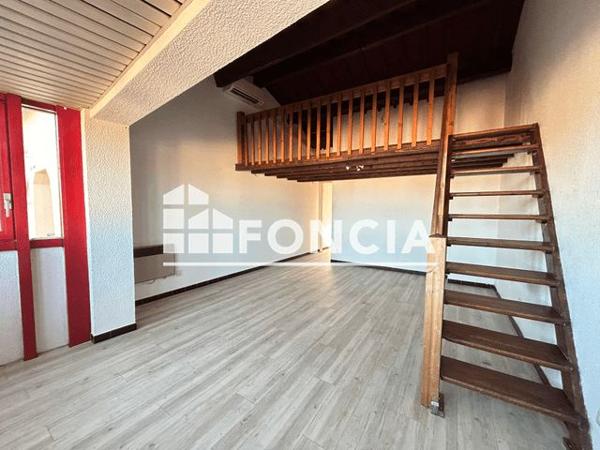 Location Studio 30.61 m² - PLACE FELIX GRAS Martigues 13500