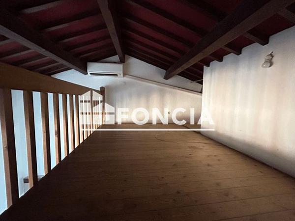 Location Studio 30.61 m² - PLACE FELIX GRAS Martigues 13500