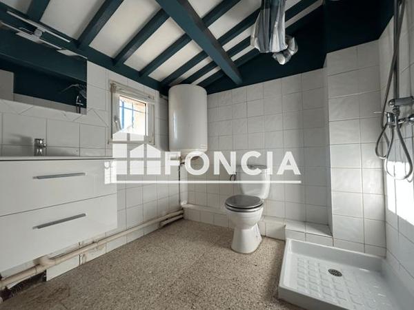 Location Studio 30.61 m² - PLACE FELIX GRAS Martigues 13500