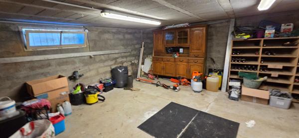 Belle maison 5 chambres bureau terrain clos