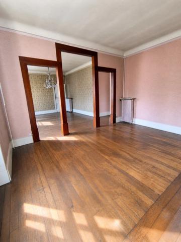 Maison Bourgeoise / Immeuble de caractère – Fort potentiel – Centre-ville de Nevers / sous offre