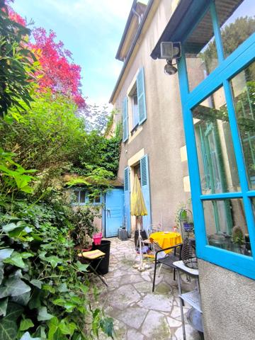 Maison Bourgeoise / Immeuble de caractère – Fort potentiel – Centre-ville de Nevers / sous offre