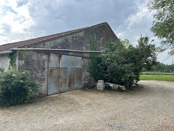PROPRIETE 14 HECTARES - MAISON ET DEPENDANCES