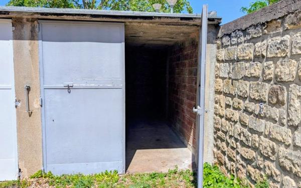 Stationnement à vendre
