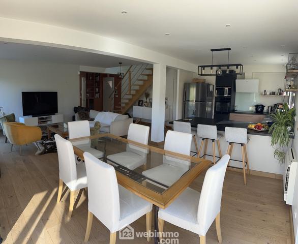 Maison 140 m² à Saint-Pierre-du-Vauvray 27430