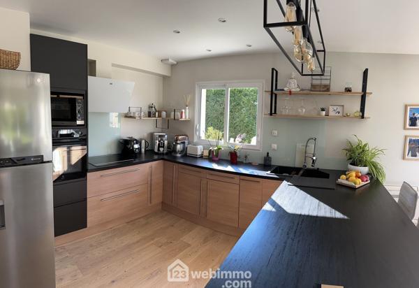 Maison 140 m² à Saint-Pierre-du-Vauvray 27430