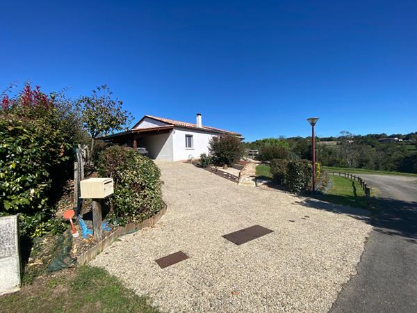 LAGUEPIE, maison de type 5 de 131 m²