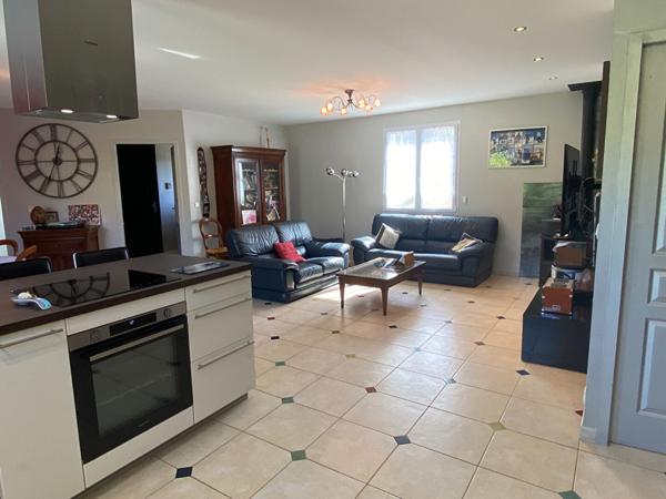 LAGUEPIE, maison de type 5 de 131 m²