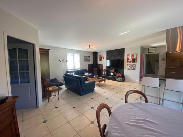 LAGUEPIE, maison de type 5 de 131 m²