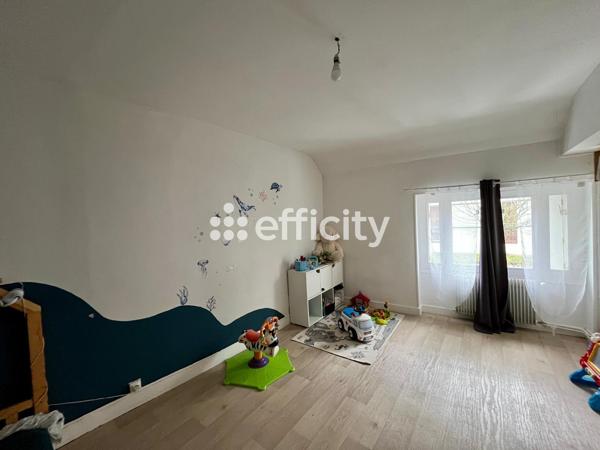 Maison
         5 pièces
        - 155 m² 158 000 € *