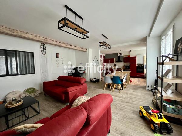 Maison
         5 pièces
        - 155 m² 158 000 € *
