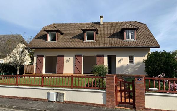 Maison à vendre    6 pièces • 189 m2 Pau