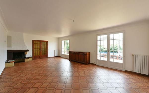 Maison à vendre    6 pièces • 189 m2 Pau