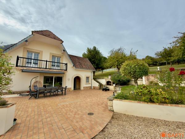 Maison familiale 5 chambres, piscine, garage 80m².