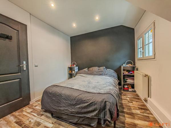 Maison familiale 5 chambres, piscine, garage 80m².