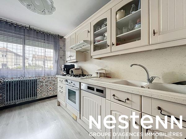 A vendre : Appartement avec balcon et place de parking proche Charnay-Lès-Mâcon