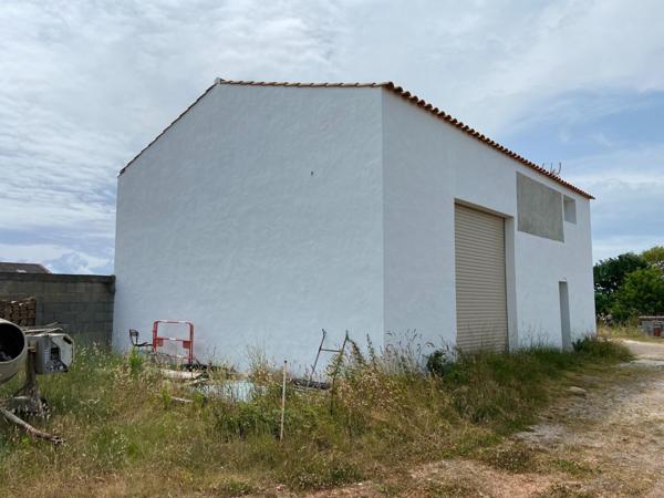 Local professionnel 147 M² - La Guérinière (85)