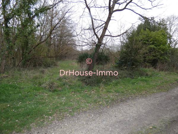 Terrain à vendre de 4 400 m²