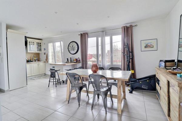 Appartement Sainte-Geneviève-des-Bois 4 pièces 61 m²
