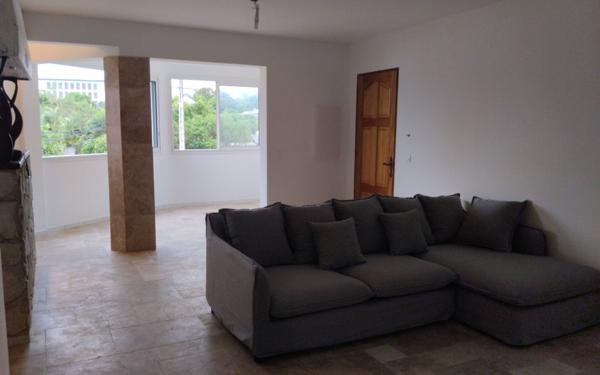 Appartement à vendre    3 pièces •  Saint-Pierre