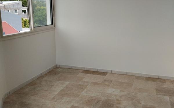 Appartement à vendre    3 pièces •  Saint-Pierre