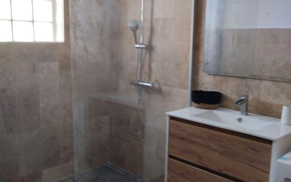 Appartement à vendre    3 pièces •  Saint-Pierre