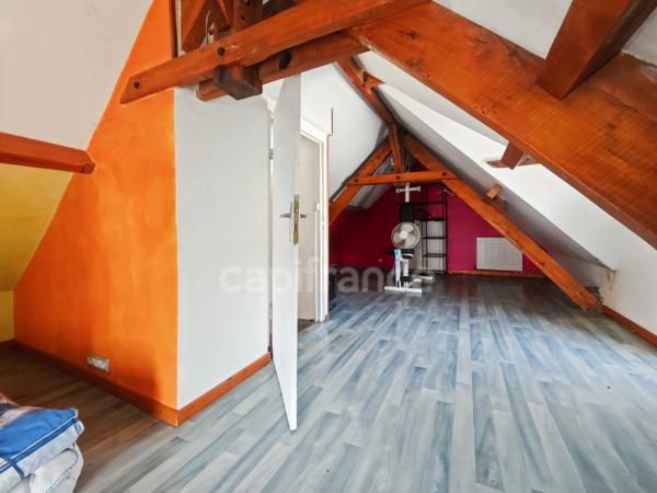 Maison à vendre 5 pièces LALINDE (24)