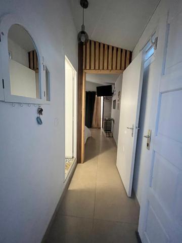 Villa T3 avec Studio T1 attenant et piscine Superficie 115 m2 secteur Soula