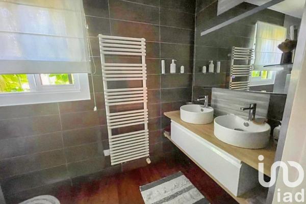 Maison à vendre 6 pièces 197 m² Aytré