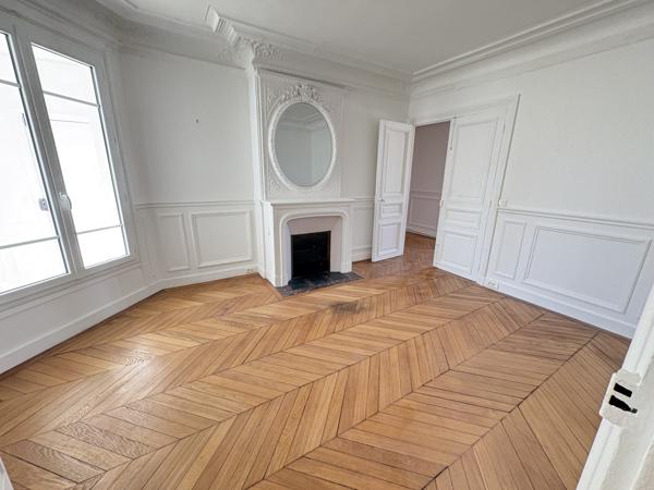 Appartement · Location Paris (75001) 4 pièces · 111m²