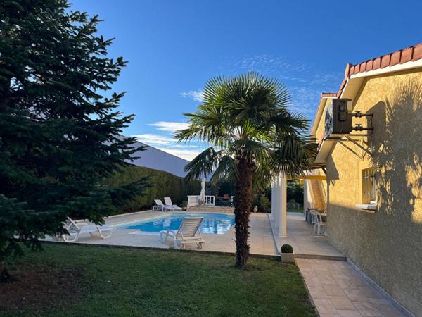 Maison Riom 6 pièces 213 m2