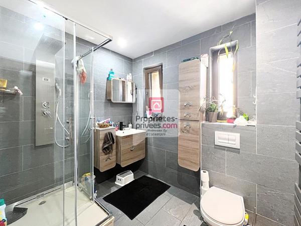 Maison Ugine 18 pièces 240 m2