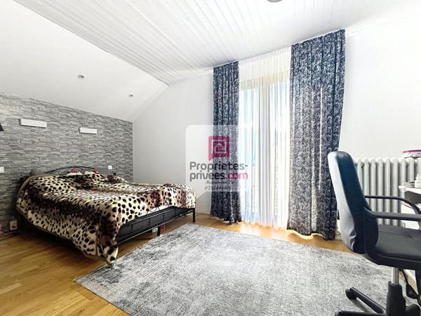 Maison Ugine 18 pièces 240 m2