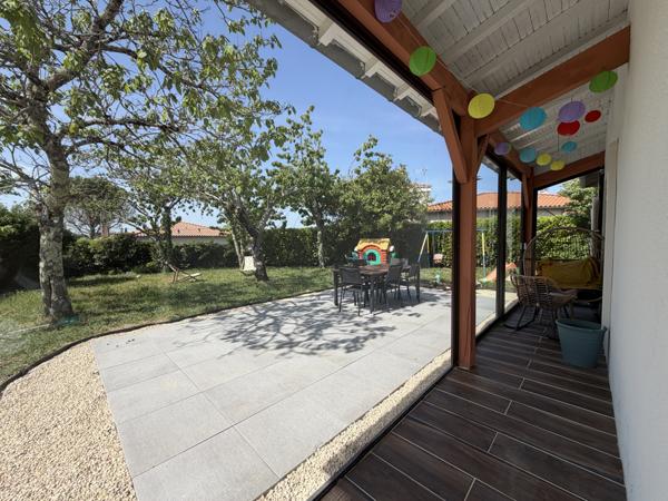 Foulayronnes (47510) MAISON 3 CHAMBRES AVEC TERRASSE, VÉRANDA, GARAGE ET JARDIN