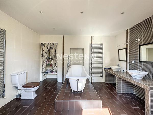 Demeure d'exception Auch 9 pièces 360 m2