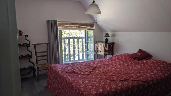 Propriété d'exception dans les Gorges du Tarn ? 900 m de rive privée, 8,9 hectares et 2 habitations