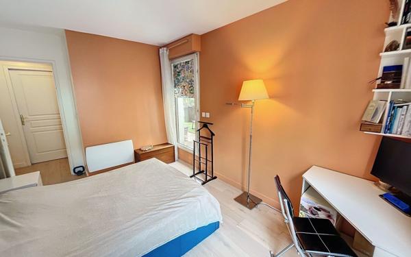 Appartement à vendre    5 pièces •  Paris 14