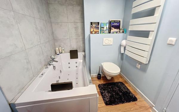 Appartement à vendre    5 pièces •  Paris 14