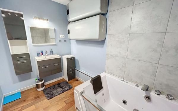 Appartement à vendre    5 pièces •  Paris 14