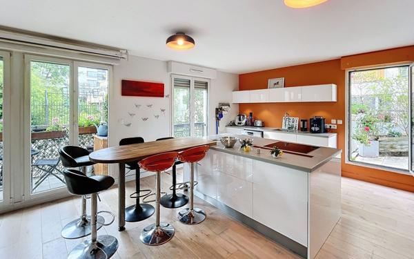 Appartement à vendre    5 pièces •  Paris 14